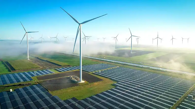 Ağustos'ta Elektrikte Yenilenebilir Enerji Yükselişi