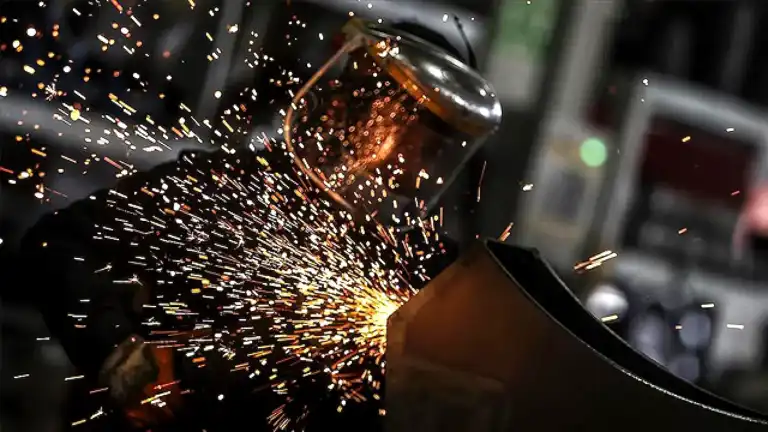 Türkiye, OECD'de En Hızlı Büyüyen Ülkelerden Biri Türkiye, OECD'de En Hızlı Büyüyen Ülkelerden Biri